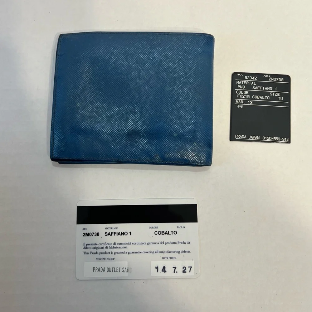 Prada staffiano leather bifold wallet with COA card‎